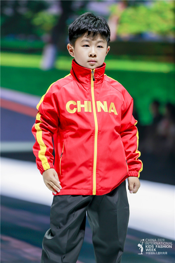 中国石狮 精彩演绎2020中国国际儿童时尚周 展示校服产业的新高度